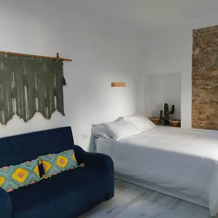 Nuevo Sobrado Apartment *